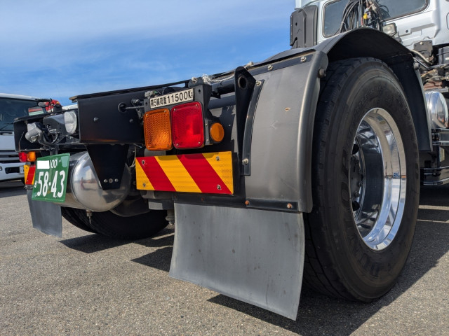 UDトラックス（日産） クオン 大型 トラクタ（シングル） QKG-GK6XAD(95562) 8枚目