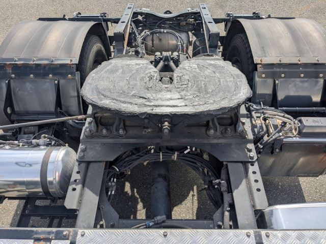 UDトラックス（日産） クオン 大型 トラクタ（シングル） QKG-GK6XAD(95562) 10枚目