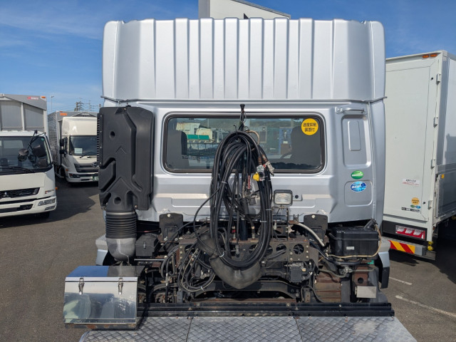 UDトラックス（日産） クオン 大型 トラクタ（シングル） QKG-GK6XAD(95562) 12枚目