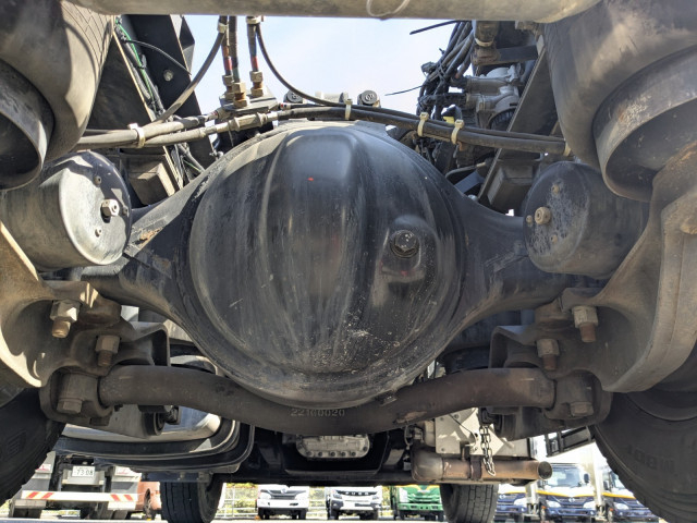 UDトラックス（日産） クオン 大型 トラクタ（シングル） QKG-GK6XAD(95562) 22枚目