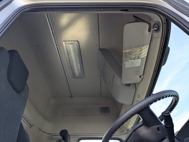 UDトラックス（日産） クオン 大型 トラクタ（シングル） QKG-GK6XAD(95562) 25枚目