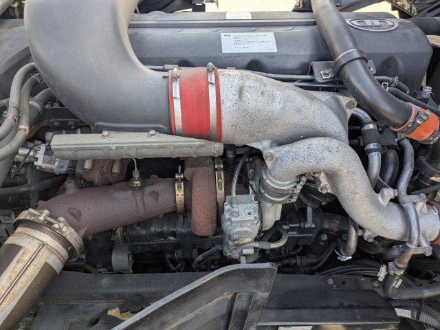 UDトラックス（日産） クオン 大型 トラクタ（シングル） QKG-GK6XAD(95562) 33枚目