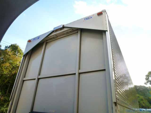 UDトラックス（日産） クオン 大型 アルミウィング 2PG-CG5CA(95564) 9枚目