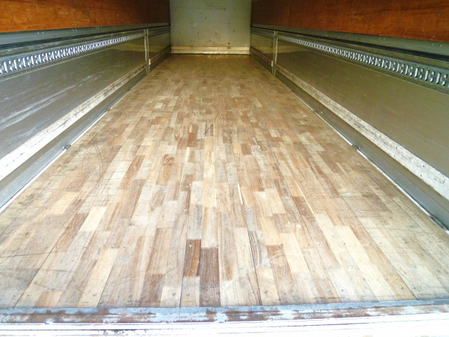 UDトラックス（日産） クオン 大型 アルミウィング 2PG-CG5CA(95564) 11枚目