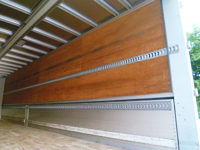 UDトラックス（日産） クオン 大型 アルミウィング 2PG-CG5CA(95564) 15枚目