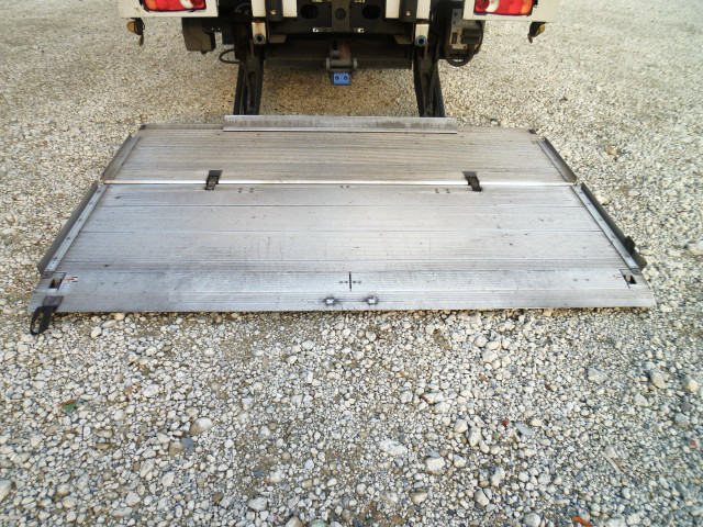 UDトラックス（日産） クオン 大型 アルミウィング 2PG-CG5CA(95564) 23枚目