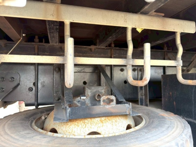 UDトラックス（日産） クオン 大型 平ボディ 2PG-CG5CE(95565) 8枚目