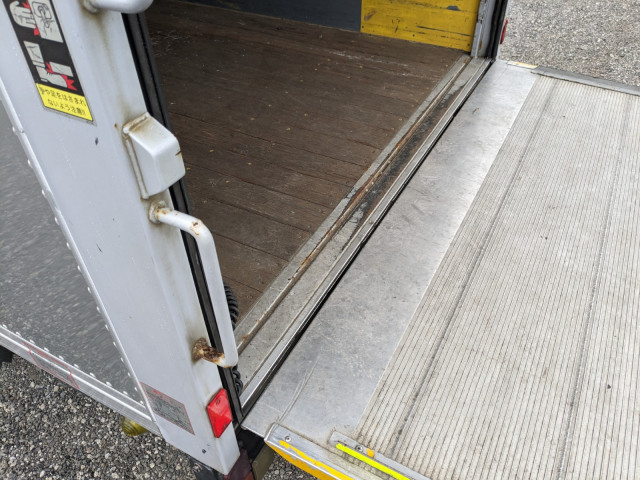 トヨタ ダイナ 小型 アルミバン TKG-XZC600(95566) 12枚目