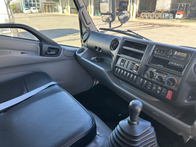 日野 デュトロ 小型 アルミウィング TKG-ZXU712M(95567) 11枚目