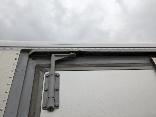 トヨタ ダイナ 小型 アルミバン TKG-XZC600(95566) 30枚目