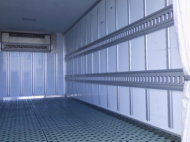 トヨタ ダイナ 小型 冷凍冷蔵バン TPG-XZU712(95571) 9枚目