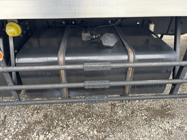 UDトラックス（日産） クオン 大型 冷凍冷蔵バン 2PG-CG5CA(95574) 28枚目