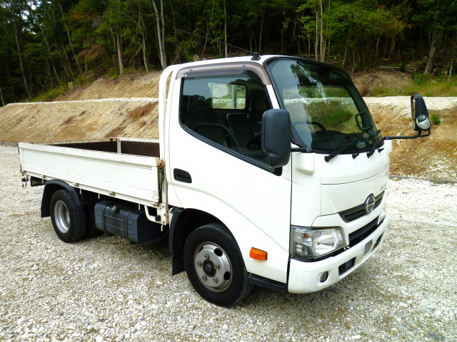 日野 デュトロ 小型 平ボディ TPG-XZC605M(95576) 3枚目