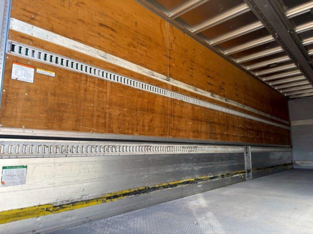 日野 プロフィア 大型 アルミウィング 2DG-FW1AHG(95577) 12枚目