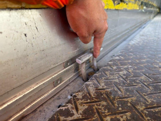 日野 プロフィア 大型 アルミウィング 2DG-FW1AHG(95577) 14枚目