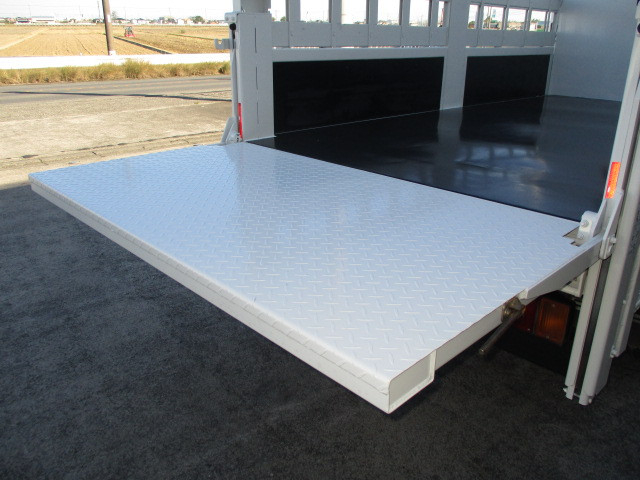 いすゞ エルフ 小型 平ボディ TRG-NKR85A(95579) 4枚目