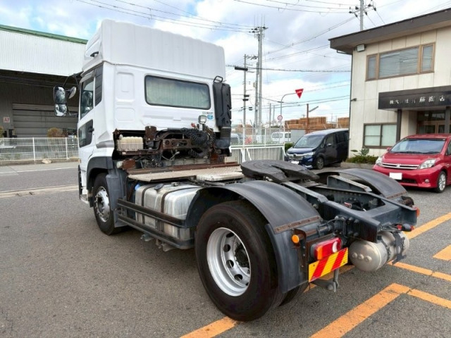 UDトラックス（日産） クオン 大型 トラクタ（シングル） 2PG-GK5AAB(95586) 4枚目