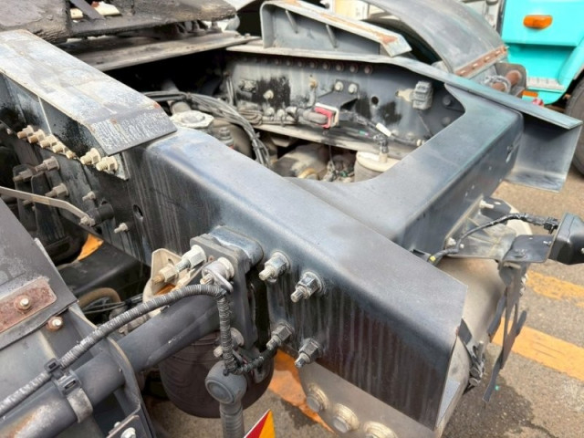 UDトラックス（日産） クオン 大型 トラクタ（シングル） 2PG-GK5AAB(95586) 8枚目