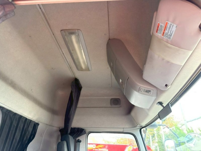 UDトラックス（日産） クオン 大型 トラクタ（シングル） 2PG-GK5AAB(95586) 16枚目