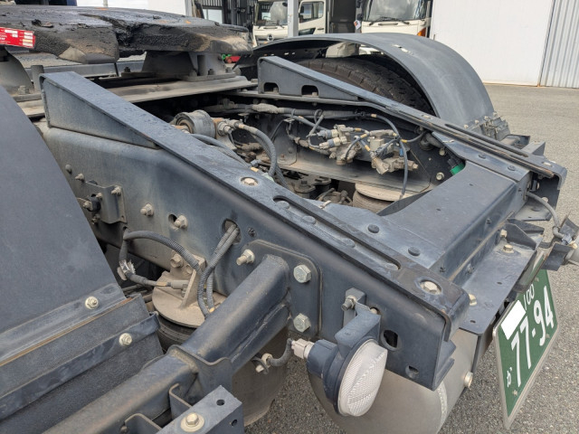 いすゞ ギガ 大型 トラクタ（シングル） QKG-EXD52BD(95589) 9枚目