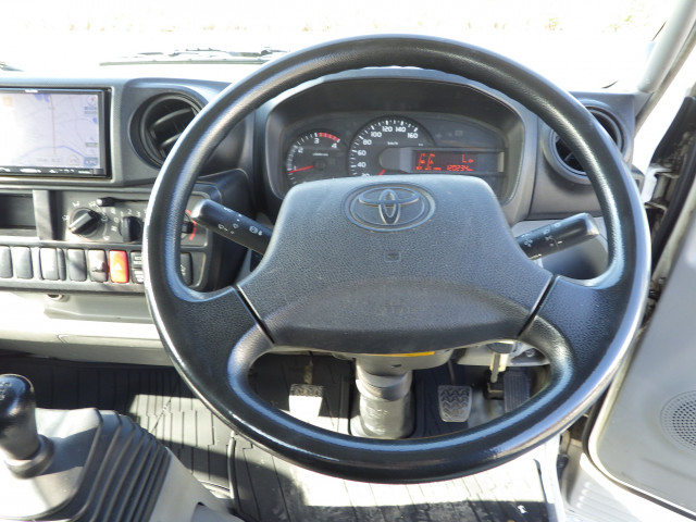 トヨタ ダイナ 小型 平ボディ TKG-XZU605(95595) 17枚目