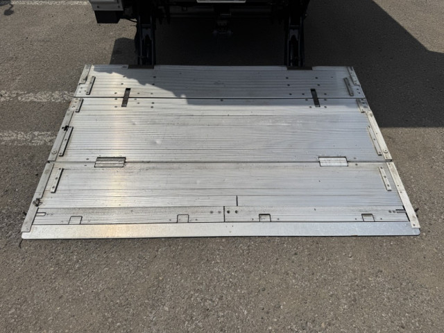 いすゞ エルフ 小型 冷凍冷蔵バン TPG-NPR85AN(95596) 11枚目