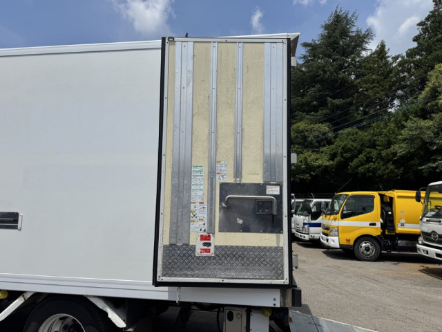 いすゞ エルフ 小型 冷凍冷蔵バン TPG-NPR85AN(95596) 20枚目