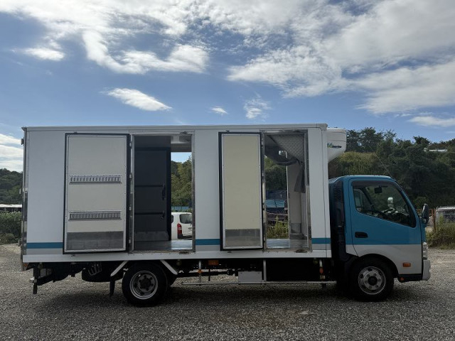 日野 デュトロ 小型 冷凍冷蔵バン TKG-XZU722M(95599) 8枚目