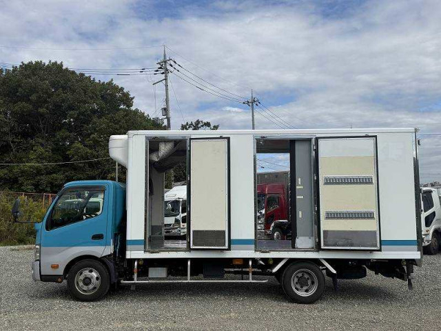 日野 デュトロ 小型 冷凍冷蔵バン TKG-XZU722M(95599) 13枚目
