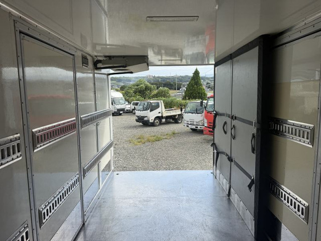 日野 デュトロ 小型 冷凍冷蔵バン TKG-XZU722M(95599) 19枚目