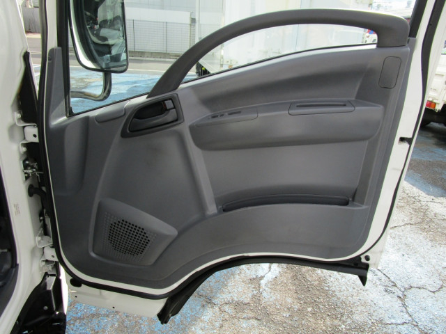 いすゞ エルフ 小型 平ボディ TRG-NMR85R(95606) 23枚目