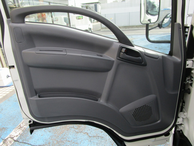 いすゞ エルフ 小型 平ボディ TRG-NMR85R(95606) 24枚目