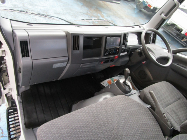 いすゞ エルフ 小型 平ボディ TRG-NMR85R(95606) 31枚目