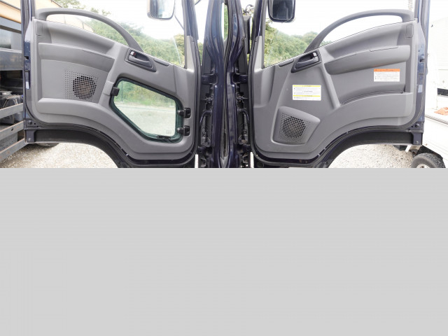 いすゞ フォワード 中型 アルミウィング 2RG-FRR90T2(95607) 17枚目