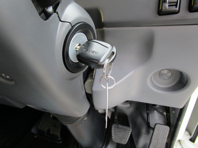 いすゞ エルフ 小型 平ボディ TRG-NMR85R(95606) 40枚目