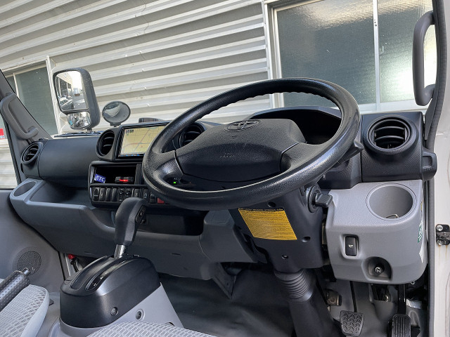 トヨタ ダイナ 小型 アルミバン TPG-XZU605(95608) 15枚目