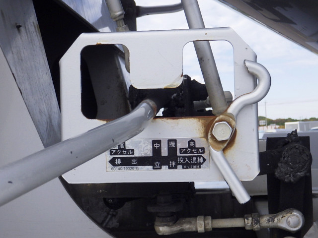 日野 デュトロ 小型 ミキサー車 TKG-XZU600E(95611) 8枚目
