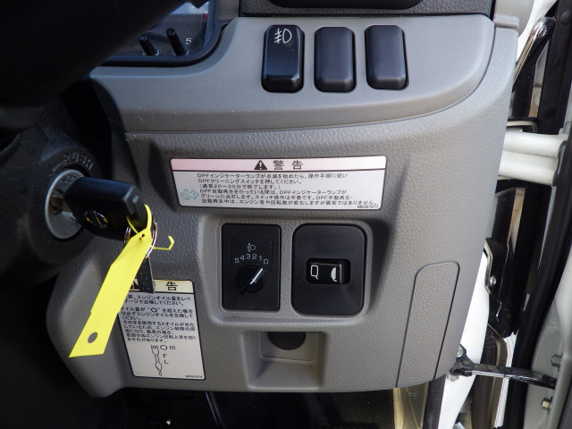 日産自動車 アトラス 小型 平ボディ TRG-FBA5W(95614) 15枚目