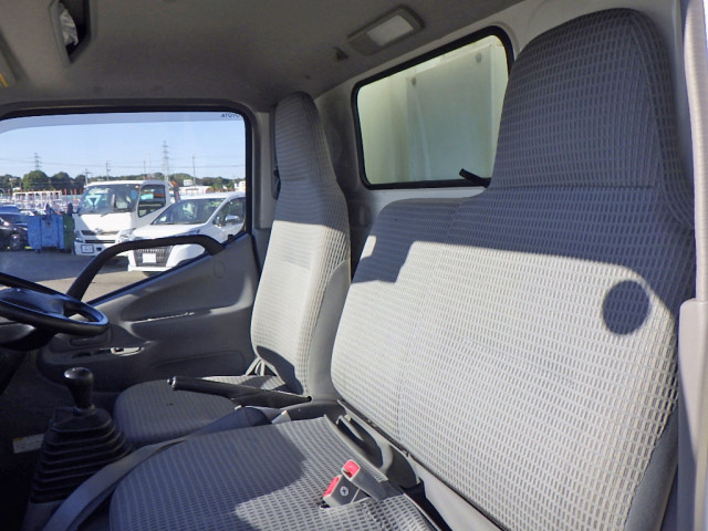 トヨタ ダイナ 小型 冷凍冷蔵バン TKG-XZU675(95616) 18枚目