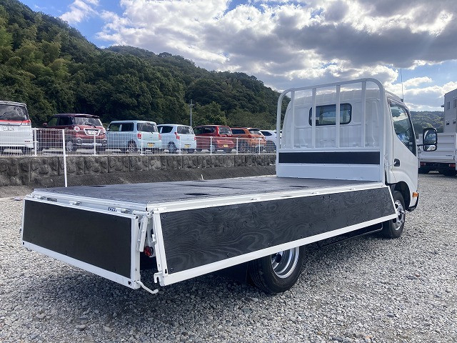 トヨタ ダイナ 小型 平ボディ TPG-XZC645(95618) 15枚目