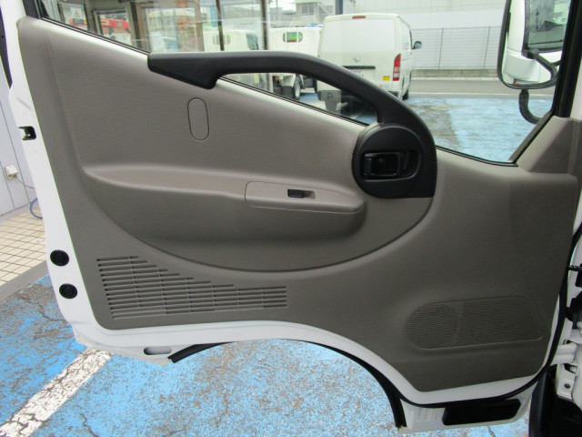 日産自動車 アトラス 小型 平ボディ CBF-SQ2F24(95619) 22枚目