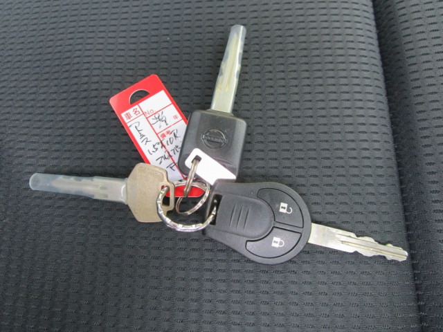 日産自動車 アトラス 小型 平ボディ CBF-SQ2F24(95619) 24枚目