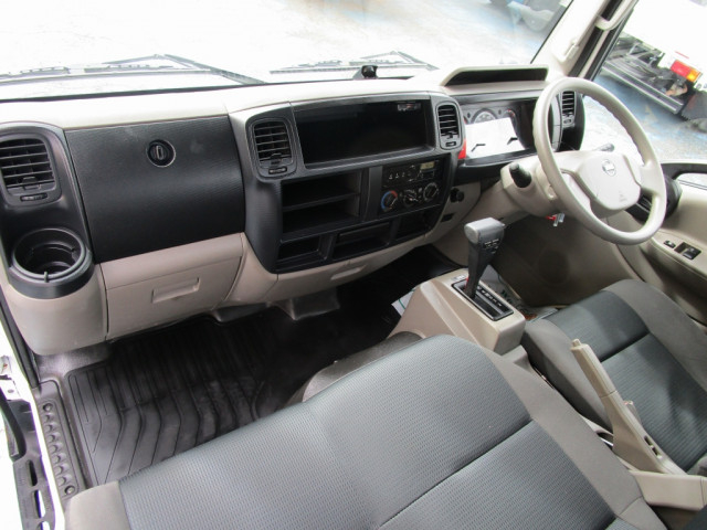 日産自動車 アトラス 小型 平ボディ CBF-SQ2F24(95619) 31枚目