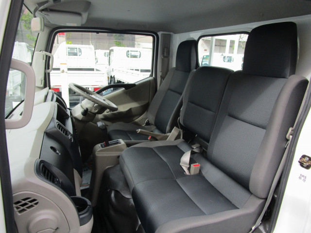 日産自動車 アトラス 小型 平ボディ CBF-SQ2F24(95619) 32枚目