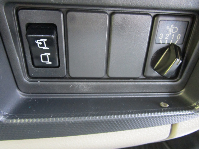 日産自動車 アトラス 小型 平ボディ CBF-SQ2F24(95619) 33枚目