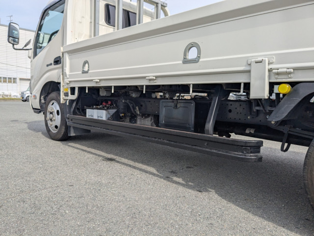 日野 デュトロ 小型 平ボディ TKG-XZC655M(95621) 12枚目