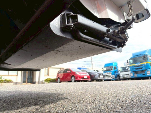 いすゞ エルフ 小型 塵芥車（プレス式） TPG-NKR85AN(95625) 19枚目