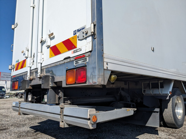 いすゞ フォワード 中型 冷凍冷蔵バン TKG-FRR90S2(95626) 7枚目