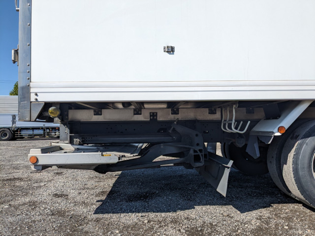 いすゞ フォワード 中型 冷凍冷蔵バン TKG-FRR90S2(95626) 33枚目