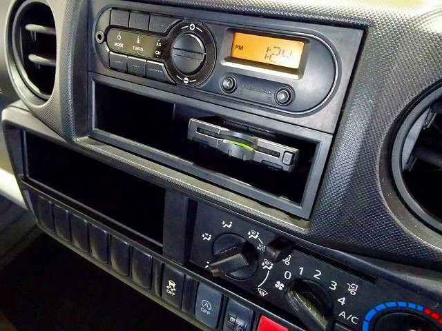 日野 デュトロ 小型 平ボディ TPG-XZU605M(95628) 12枚目